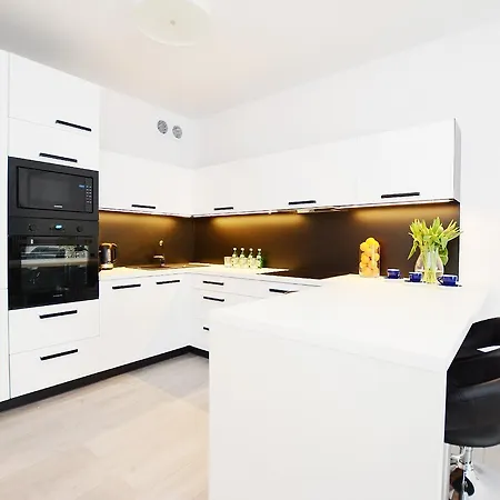 Apartament Solna 105 아파트 *
