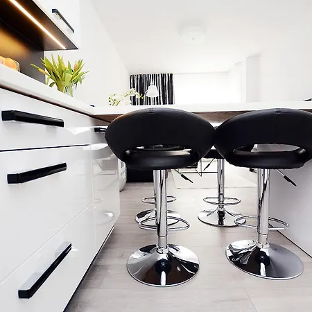Apartament Solna 105 아파트