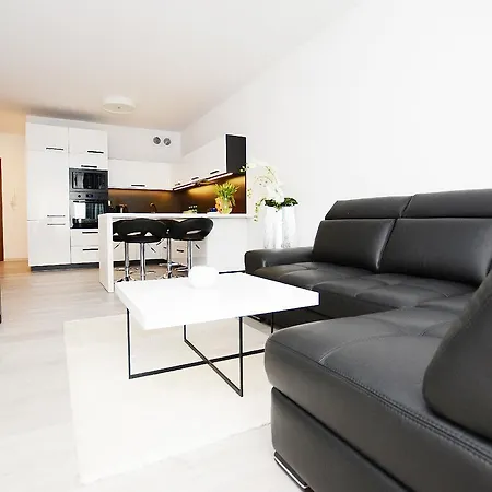 Apartament Solna 105 아파트 *