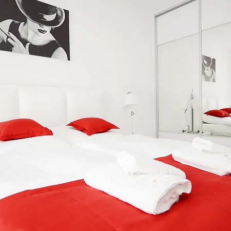 Apartament Solna 105 *